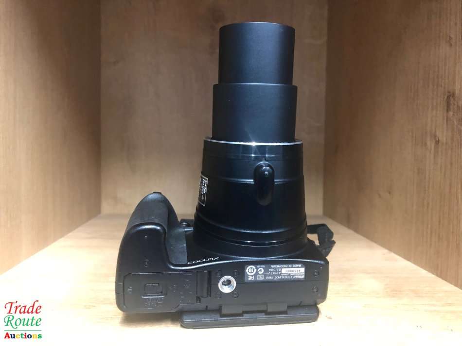 Nikon Coolpix P100  Digital Camera with 26x Optical Vibration Reduction (VR) Zoom and 3-Inch LCD