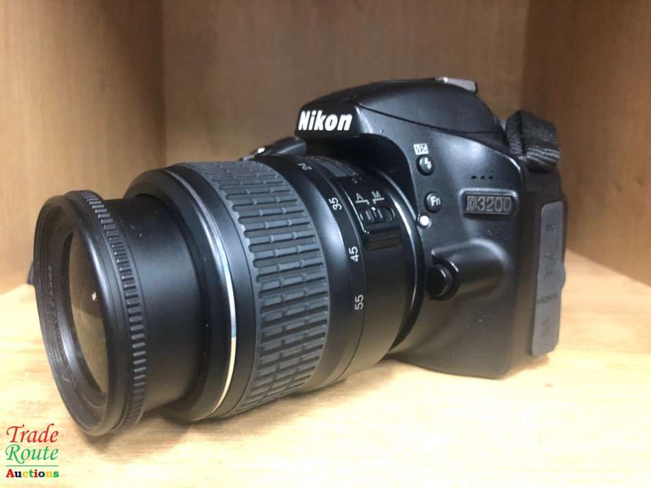 Nikon D3200 24.2 MP CMOS Digital SLR with 18-55mm f/3.5-5.6 AF-S DX NIKKOR Zoom Lens - 24.2 MP