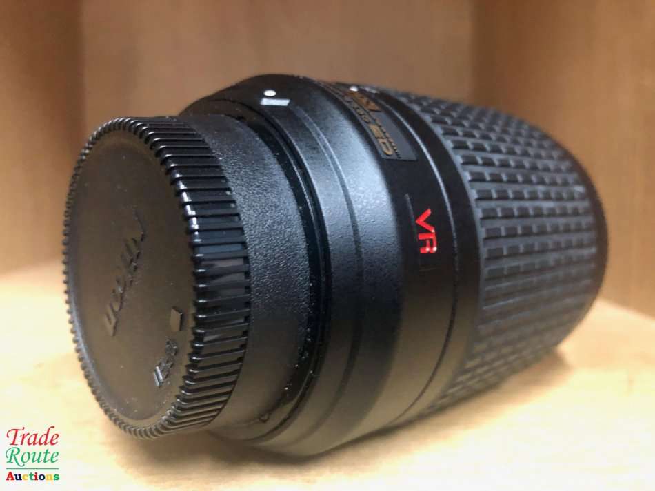Nikon 55-200mm VR [ VIBRATION REDUCTION ] LENS