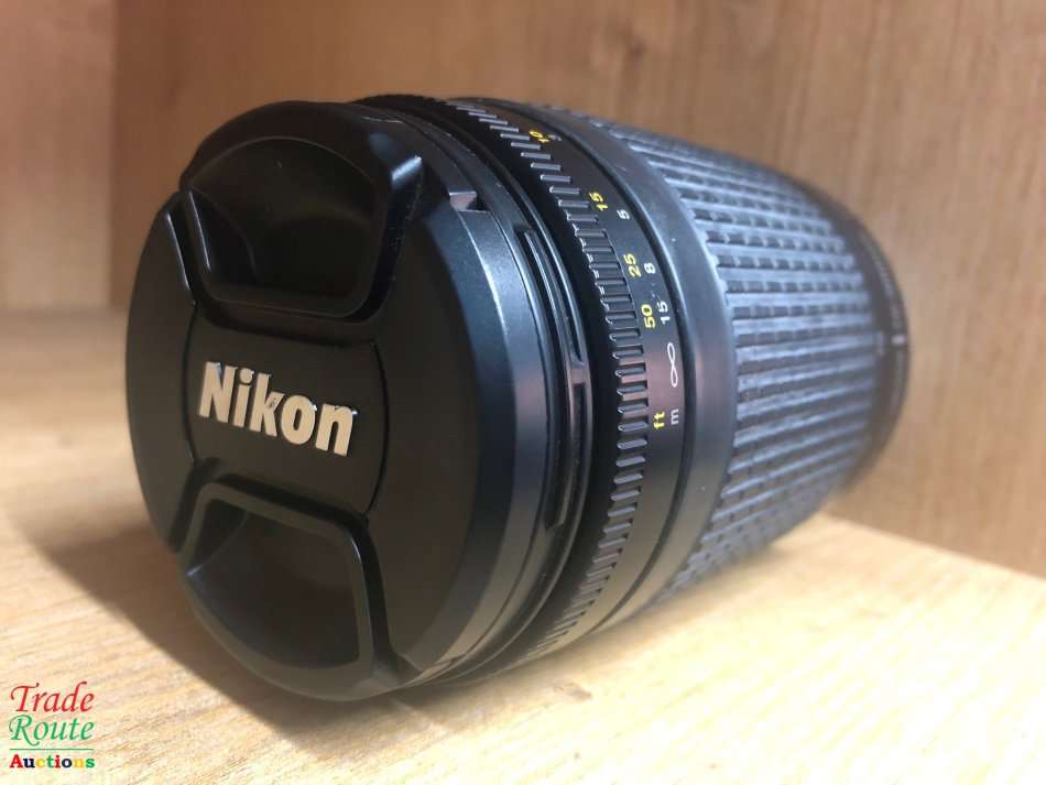 Nikon AF Nikkor 70-300mm f/4-5.6 G Telephoto Zoom lens for Nikon DSLR Cameras