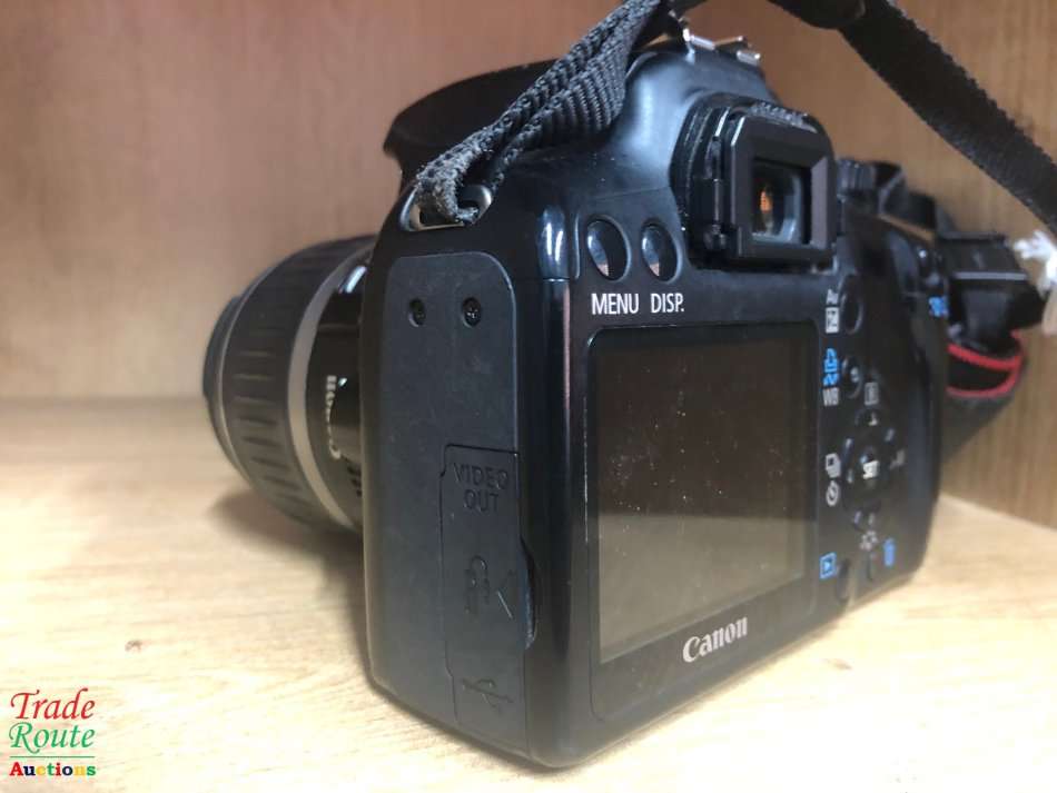 Canon EOS 1000D Digital SLR camera plus Canon 18-55mm Lens Professional KIT