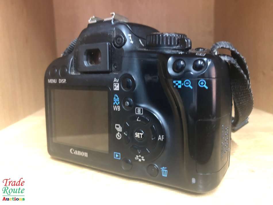 Canon EOS 1000D Digital SLR camera plus Canon 18-55mm Lens Professional KIT