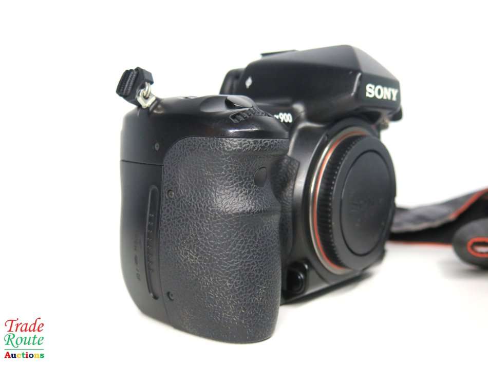 Sony Alpha A900 Full-Frame SLR Digital Camera 24.6 Megapixels