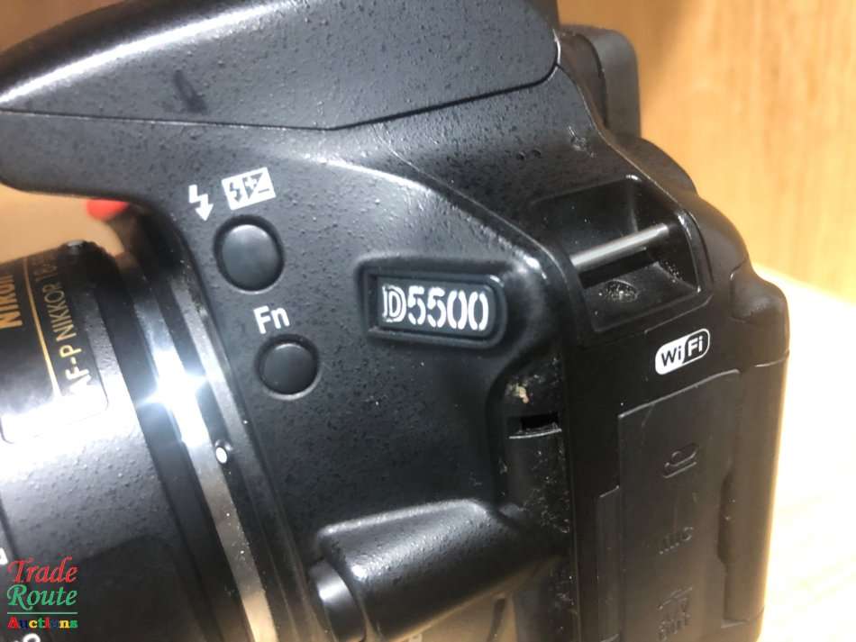 NIKON D5500 DSLR CAMERA BODY plus Nikon AF-P Zoom Nikkor 18-55mm DX Lens Kit