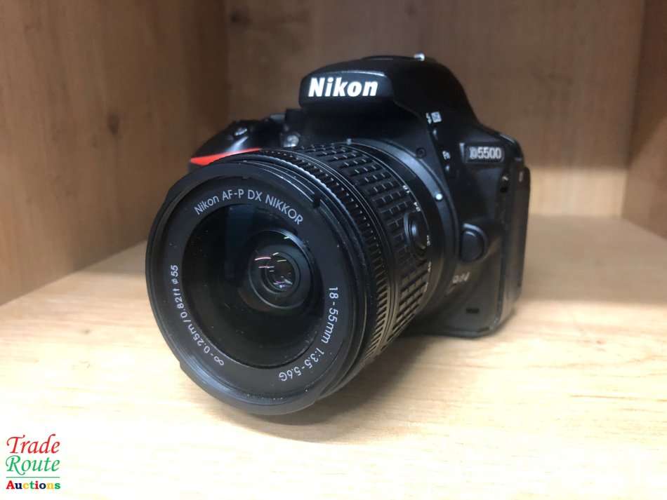 NIKON D5500 DSLR CAMERA BODY plus Nikon AF-P Zoom Nikkor 18-55mm DX Lens Kit