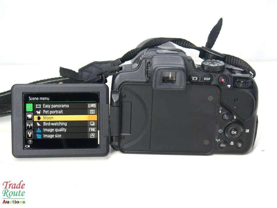 Nikon COOLPIX P600 16.1 MP Wi-Fi CMOS Digital Camera with 60x Zoom NIKKOR Lens