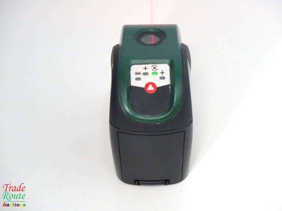 Bosch Universal Level 2 -Cross Line Laser + 1.1m Tripod