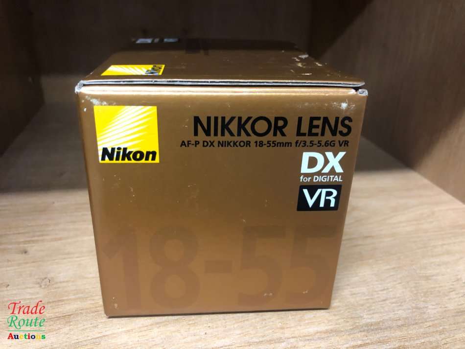 Nikon AF-P DX NIKKOR 18-55mm f/3.5-5.6G Lens -DEMO in BOX