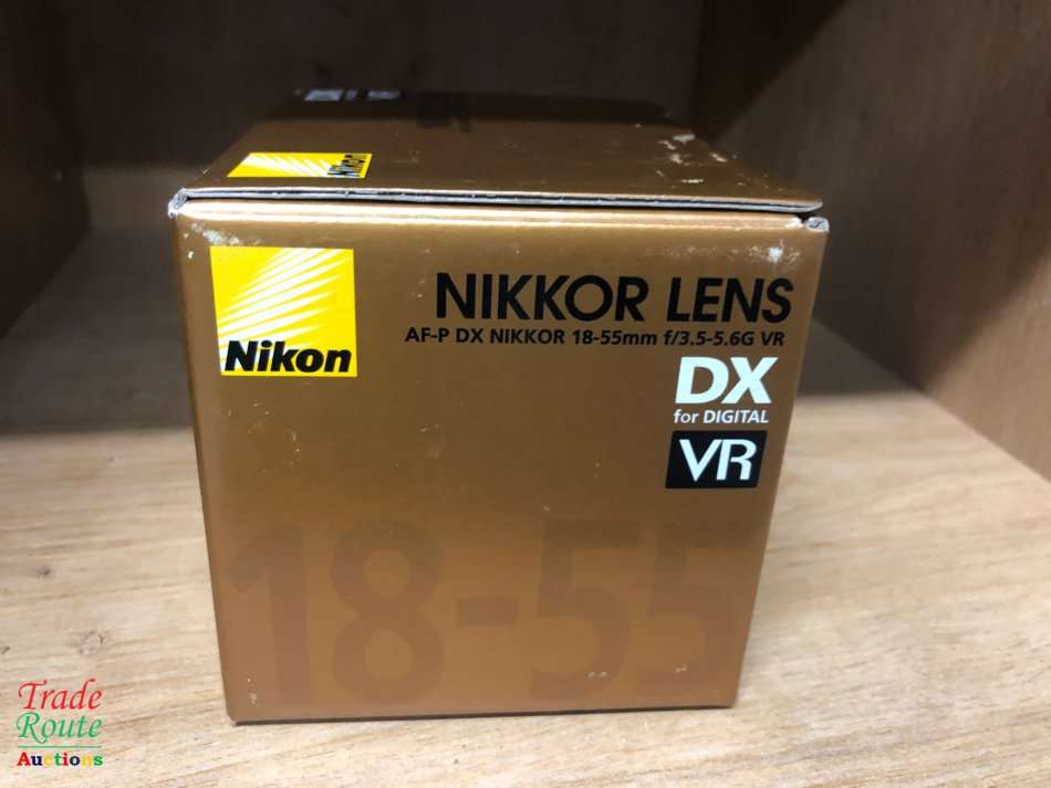 Nikon AF-P DX NIKKOR 18-55mm f/3.5-5.6G Lens -DEMO in BOX