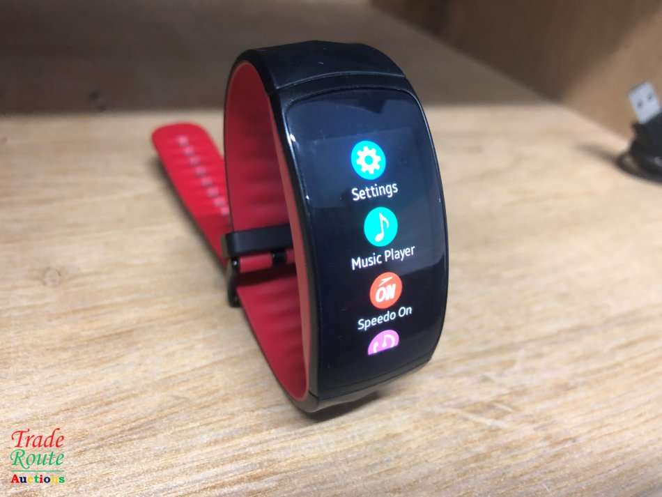 BOXED / RED / LARGE - Samsung Gear Fit2 Pro Watch Fitness Tracker Large SM-R365 GPS Sports Band