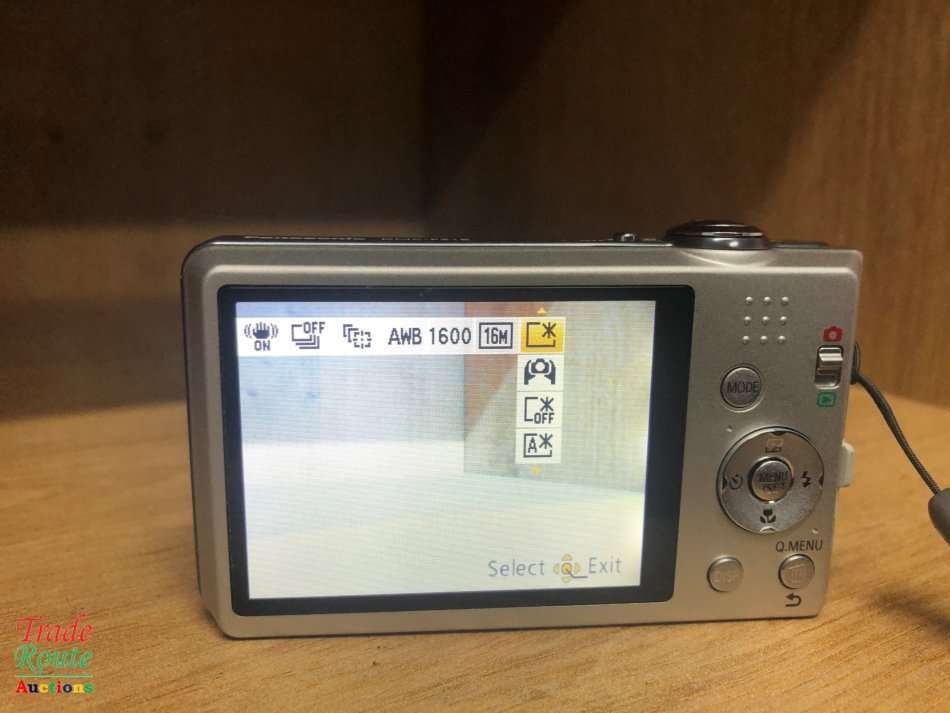 Panasonic Lumix FS18 Digital Camera - Silver (16.1MP, 4x Optical Zoom) 2.7 inch LCD