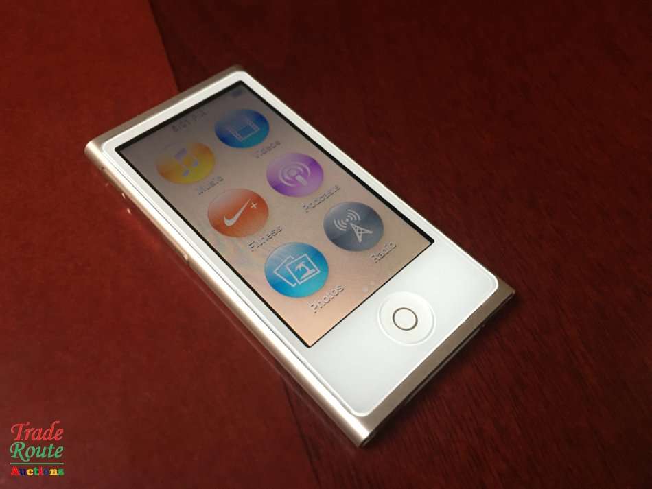 Apple iPod nano 7th Generation (16 GB) A1446 GOLD MKMX2QB