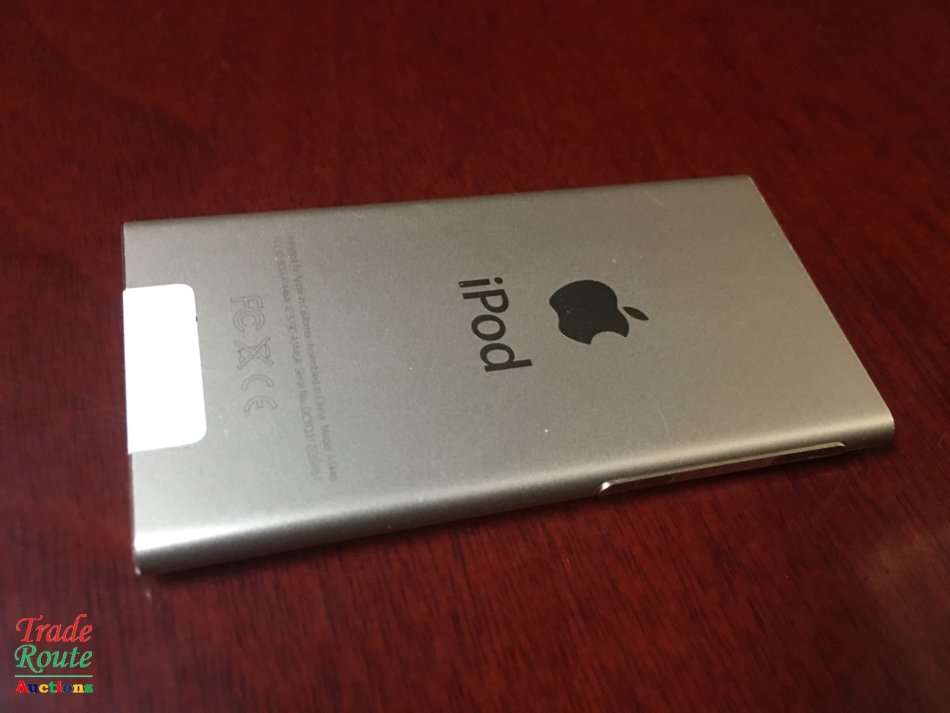 Apple iPod nano 7th Generation (16 GB) A1446 GOLD MKMX2QB