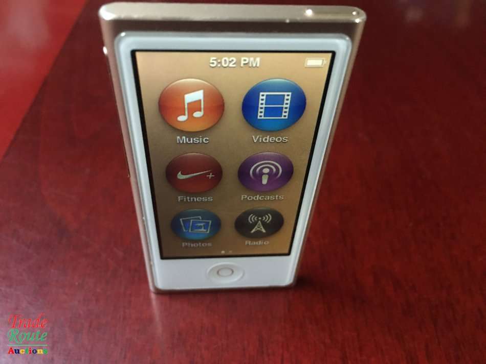 Apple iPod nano 7th Generation (16 GB) A1446 GOLD MKMX2QB