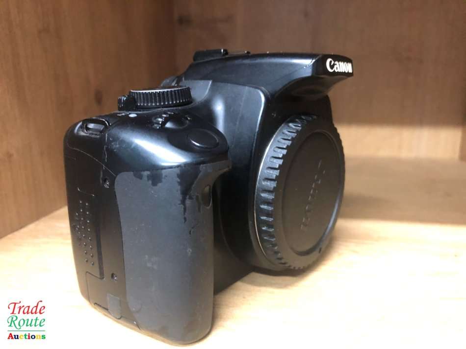 Canon EOS 400D DigitalSLR camera 10.1 Megapixels BODY ONLY