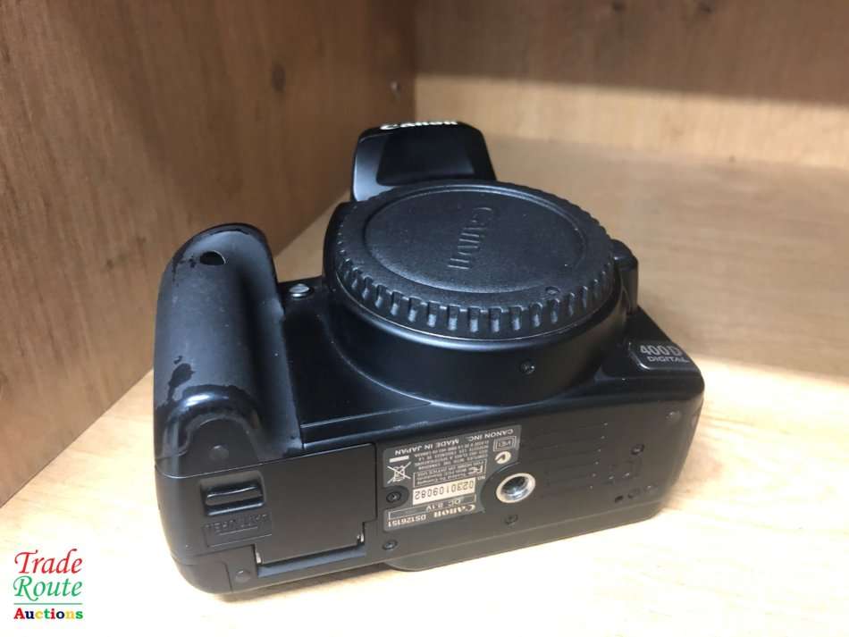 Canon EOS 400D DigitalSLR camera 10.1 Megapixels BODY ONLY