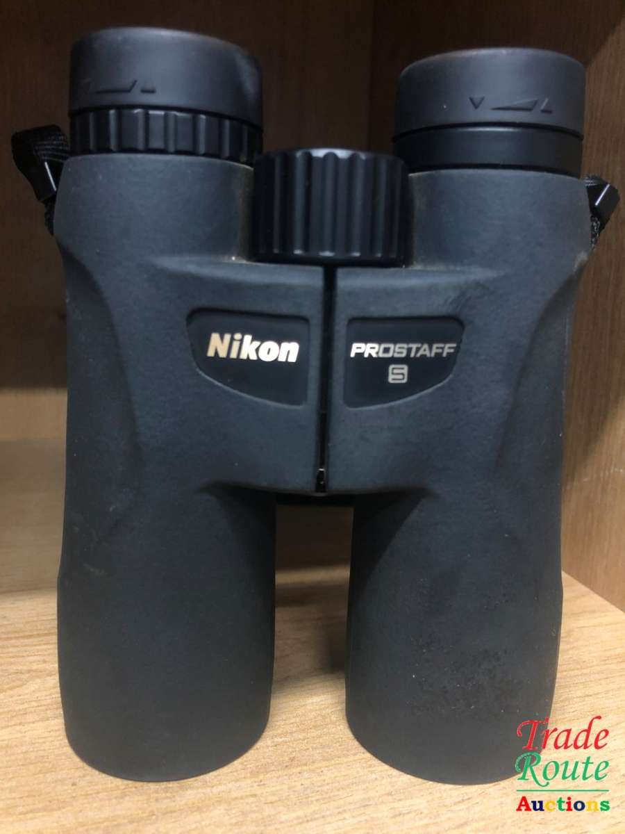 NIKON PROSTAFF 5 P511 10X42 Binoculars [waterproof] + Pouch