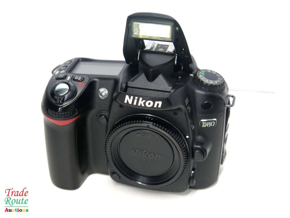 NIKON D80 Digital SLR CAMERA 10.2MP BODY ONLY