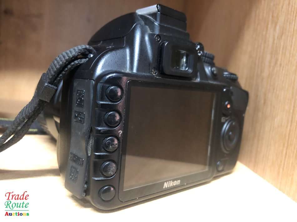 NIKON D3100 DSLR CAMERA 14.2 megapixels with Nikon 18-55mm PROFESSIONAL DSLR LENS KIT