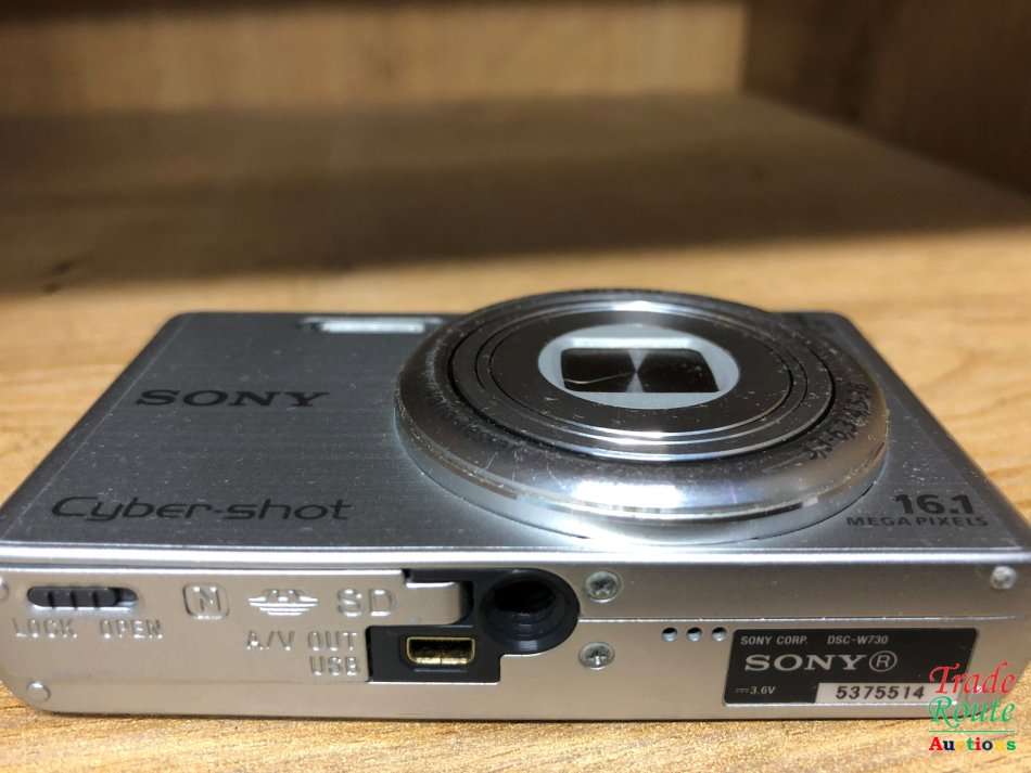 Sony DSC-W730 16.1 MP Digital Camera with 2.7-Inch LCD (Silver) - PLZ READ