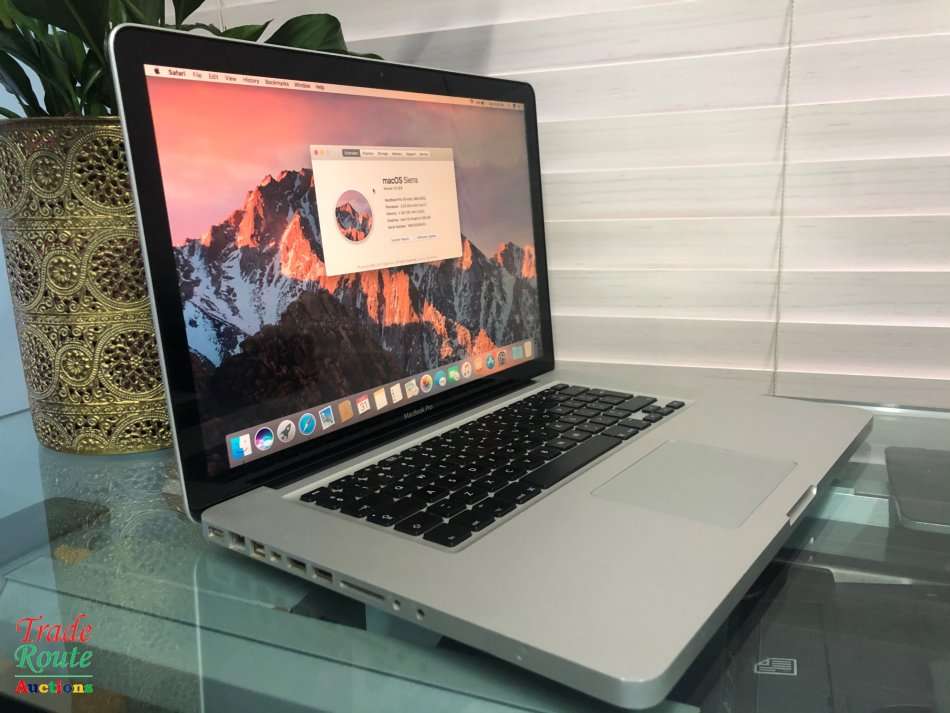 Apple MacBook Pro 15.4-inch | Core i5 2.53GHz | 4GB DDR3  | 500GB HDD *** GENUINE APPLE ***