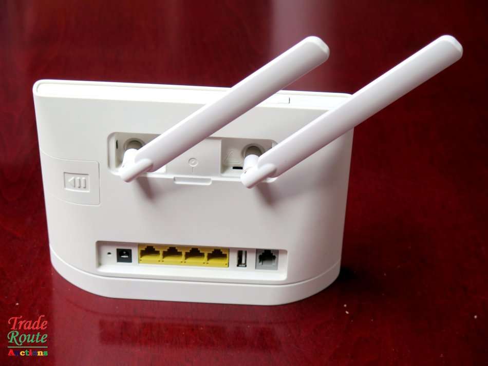 HUAWEI B315S 4G LTE Wifi Modem Wireless Router (uses SIM card)