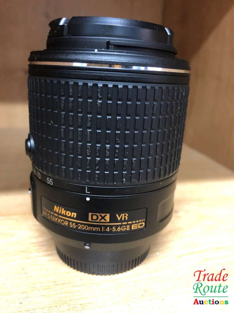 Nikon AF-S DX NIKKOR 55-200mm VR II LENS For Nikon DSLR Cameras
