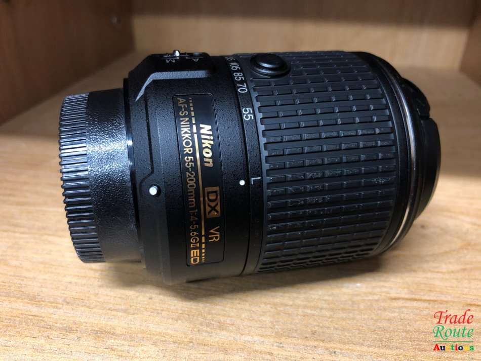 Nikon AF-S DX NIKKOR 55-200mm VR II LENS For Nikon DSLR Cameras