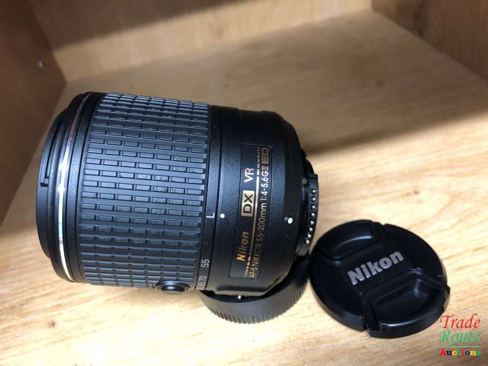 Nikon AF-S DX NIKKOR 55-200mm VR II LENS For Nikon DSLR Cameras