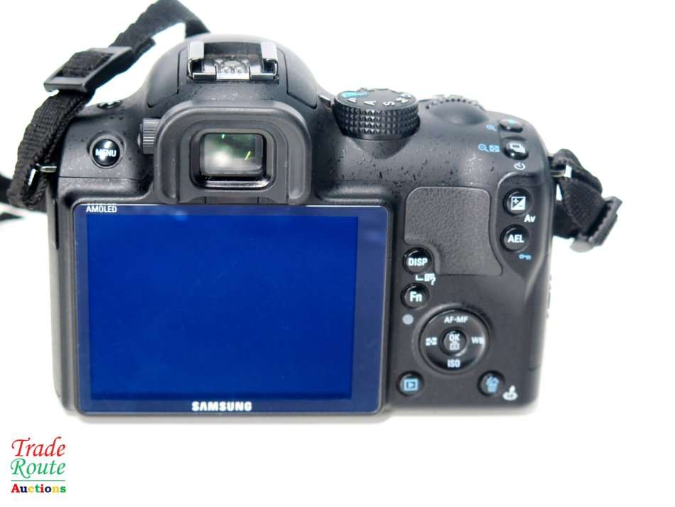 Samsung NX10 Digital System Camera Kit - Black (14.6MP, incl 18-55 OIS Lens)