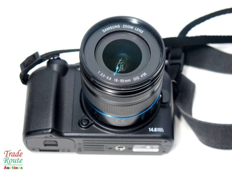 Samsung NX10 Digital System Camera Kit - Black (14.6MP, incl 18-55 OIS Lens)