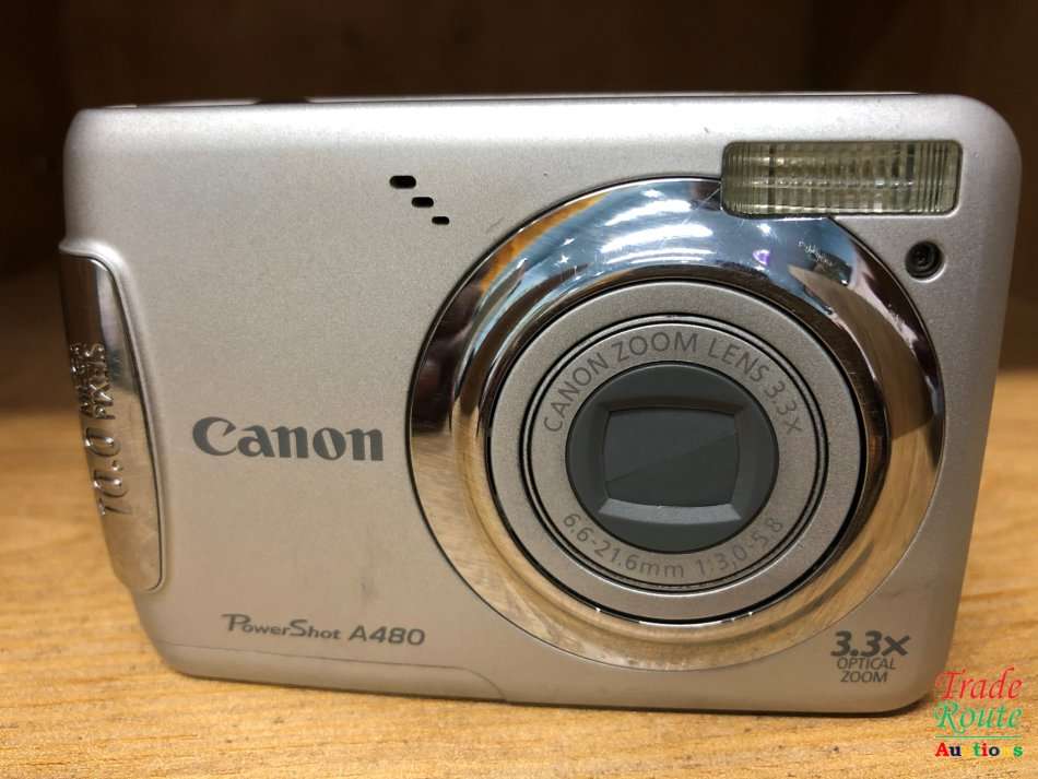 Canon PowerShot A480 10 MP Digital Camera with 3.3x Optical Zoom and 2.5-inch LCD (Silver)