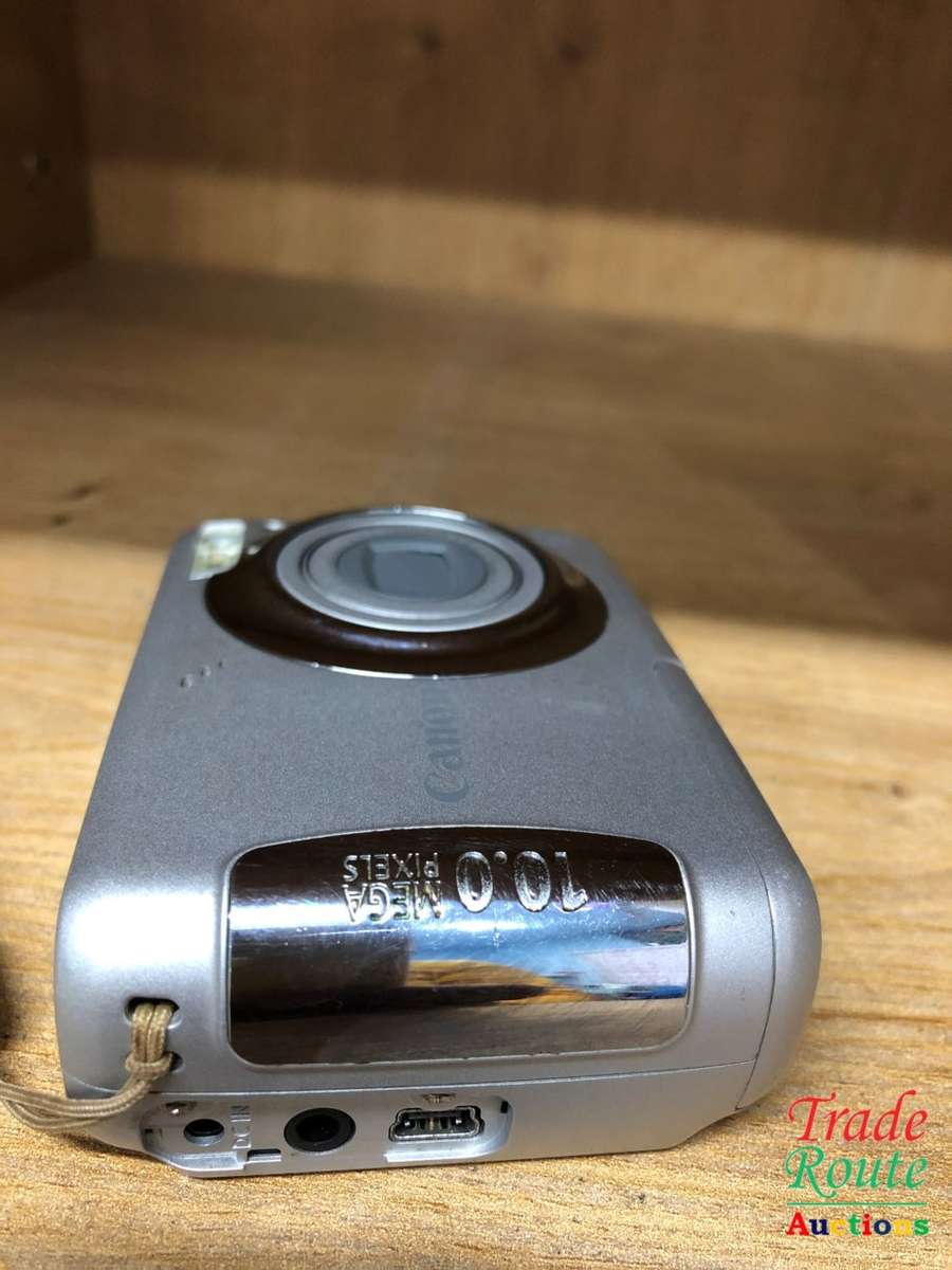 Canon PowerShot A480 10 MP Digital Camera with 3.3x Optical Zoom and 2.5-inch LCD (Silver)