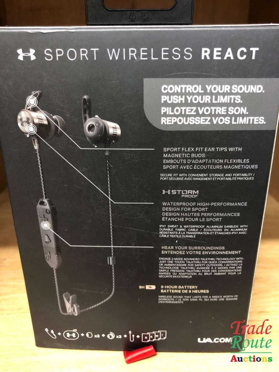 BRAND NEW JBL Under Armour Sport Wireless React Bluetooth/Waterproof IPX7  In-Ear Headphones (Black)
