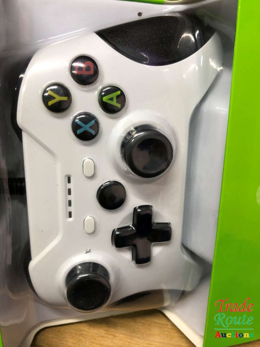 XBOX ONE Wired Controller [white]