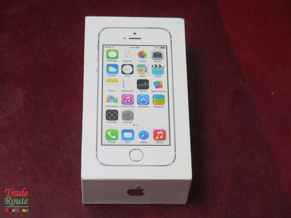 Apple Iphone 5S SmartPhone | 64GB | A1530 | MF359SO/A *** APPLE IPHONE5s ***