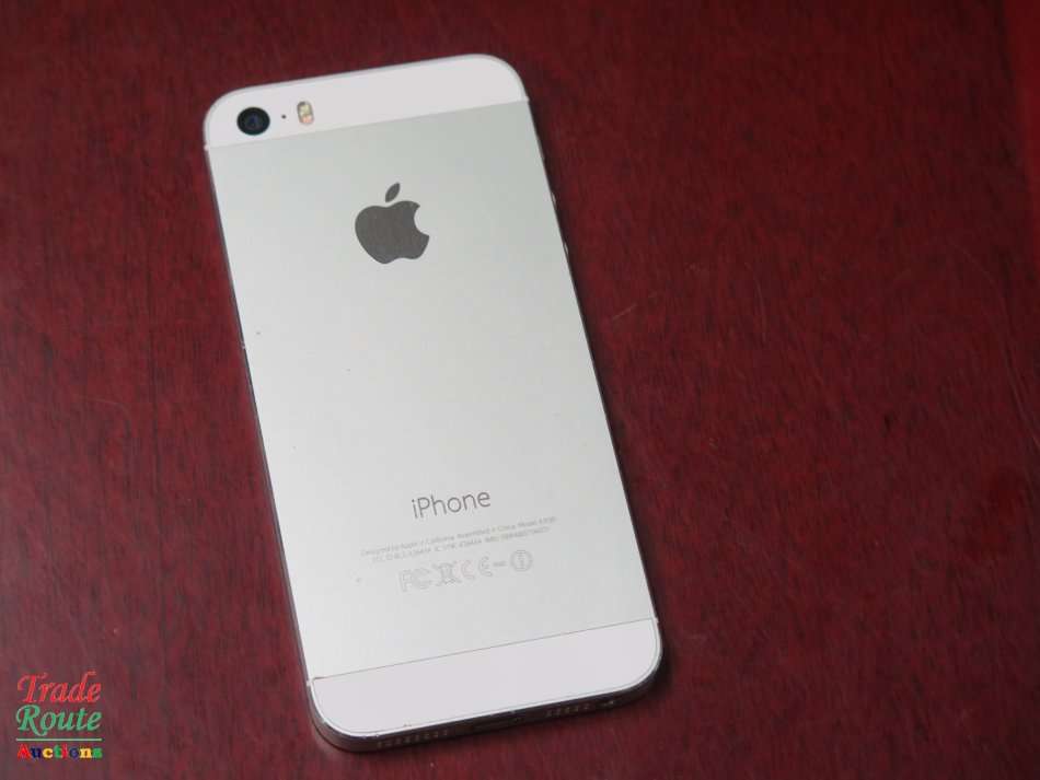 Apple Iphone 5S SmartPhone | 64GB | A1530 | MF359SO/A *** APPLE IPHONE5s ***