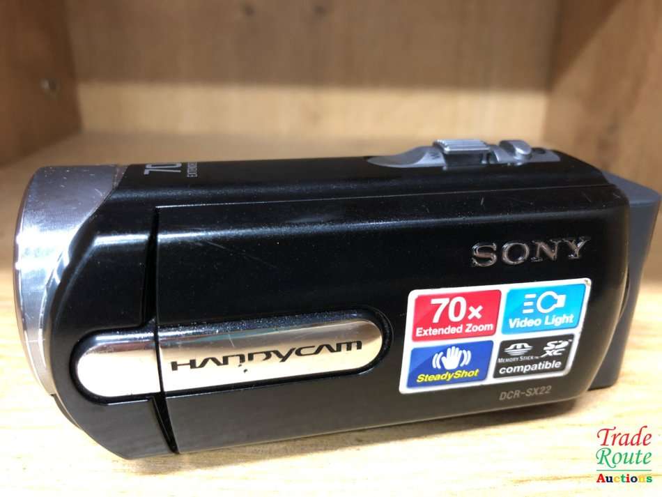 Sony DCR-SX22 Digital Video Recorder Handycam Camcorder - 70X ZOOM