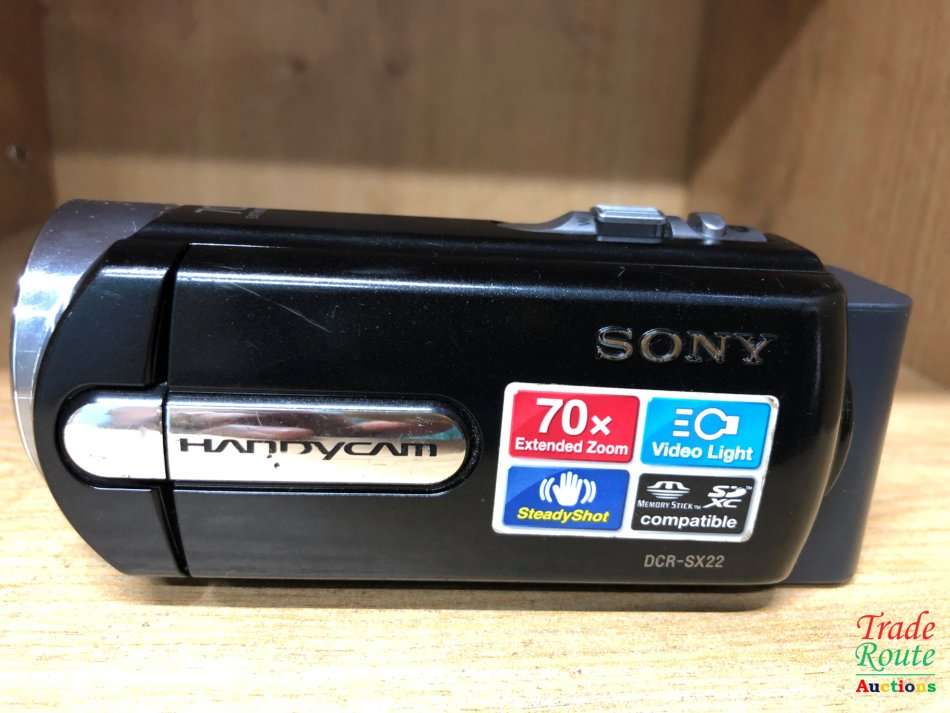 Sony DCR-SX22 Digital Video Recorder Handycam Camcorder - 70X ZOOM