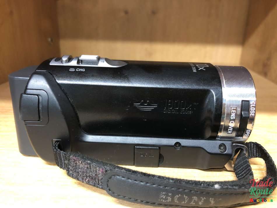 Sony DCR-SX22 Digital Video Recorder Handycam Camcorder - 70X ZOOM