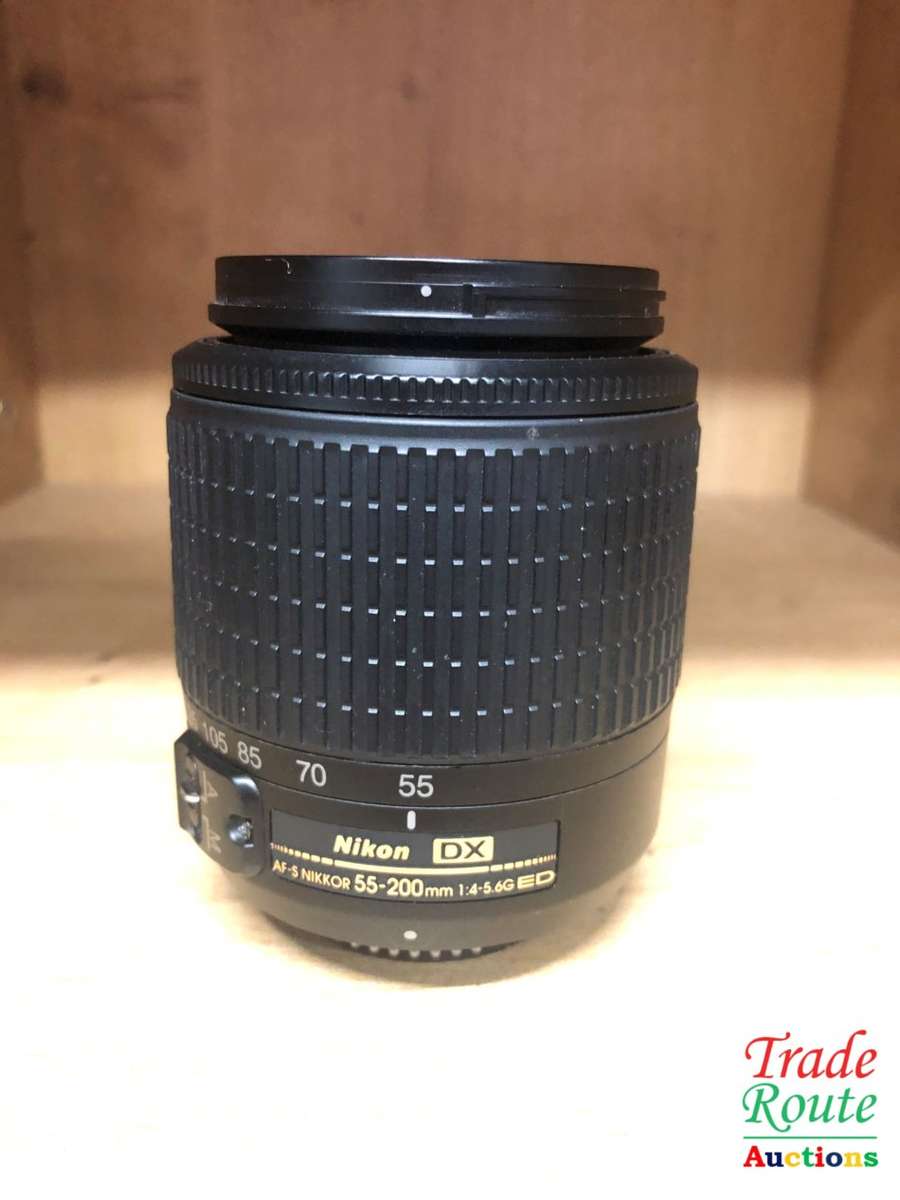 Nikon 55-200mm DX Lens for NIKON DSLR Cameras