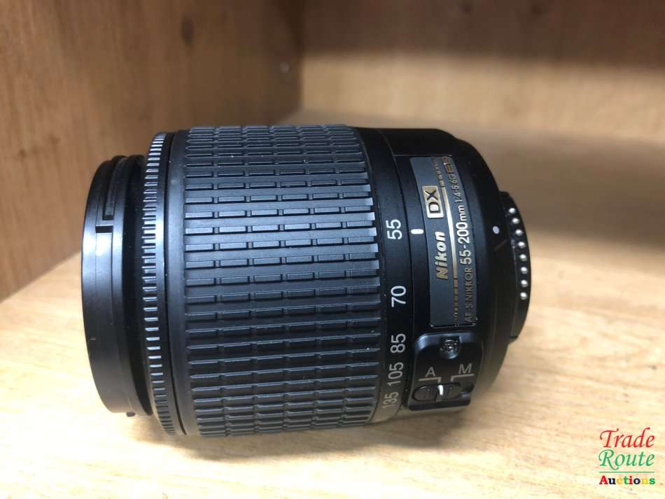 Nikon 55-200mm DX Lens for NIKON DSLR Cameras