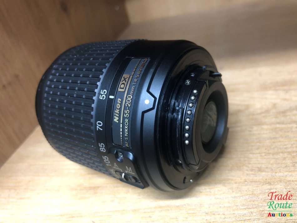 Nikon 55-200mm DX Lens for NIKON DSLR Cameras