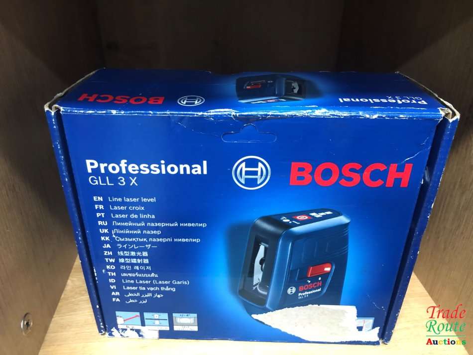 Bosch GLL 3X Professional Cross Line Laser level with 3 lines by Bosch Professional