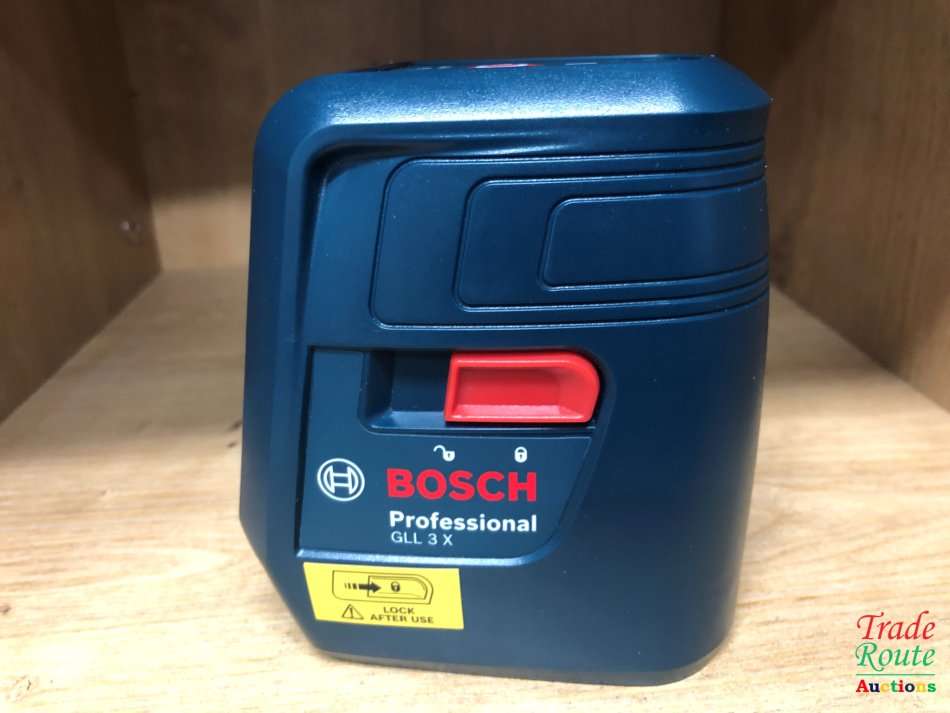 Bosch GLL 3X Professional Cross Line Laser level with 3 lines by Bosch Professional