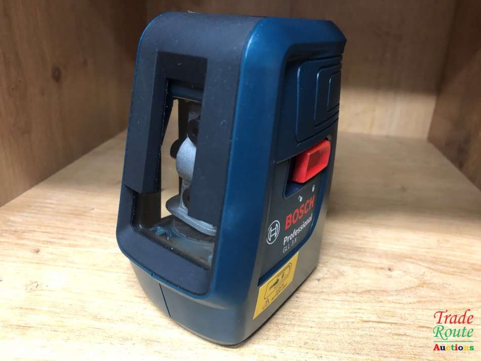 Bosch GLL 3X Professional Cross Line Laser level with 3 lines by Bosch Professional