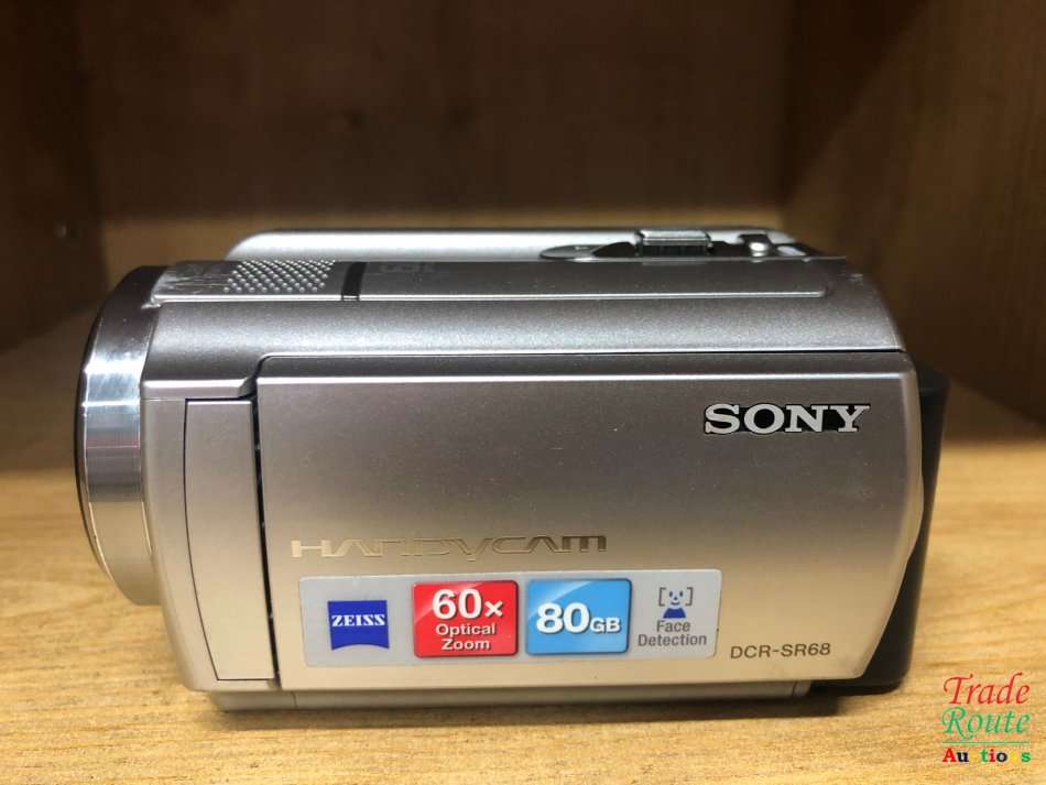 Sony DCR-SR68 80GB Handycam Camcorder (Silver)
