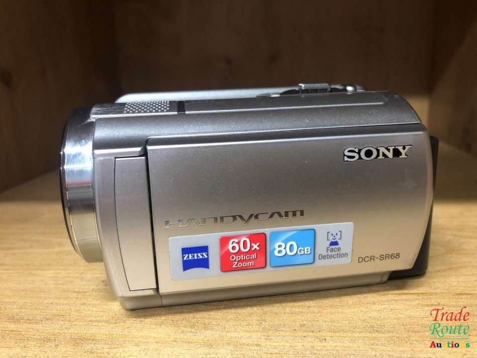 Sony DCR-SR68 80GB Handycam Camcorder (Silver)