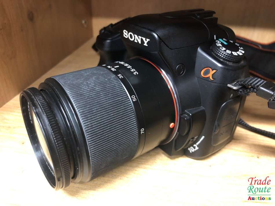 SONY ALPHA A200 DSLR PROFESSIONAL DIGITAL CAMERA + 18-70 SONY LENS KIT