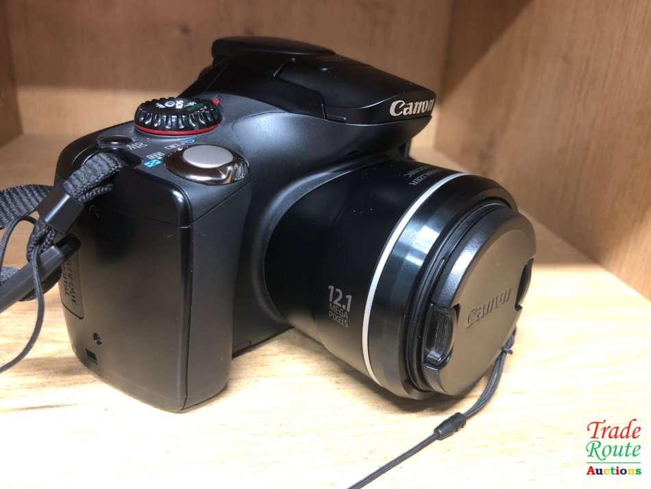 Canon PowerShot SX40 HS Digital Camera - Black (12.1MP, Super Wide Angle, 35x Optical Zoom) 2.7 inch